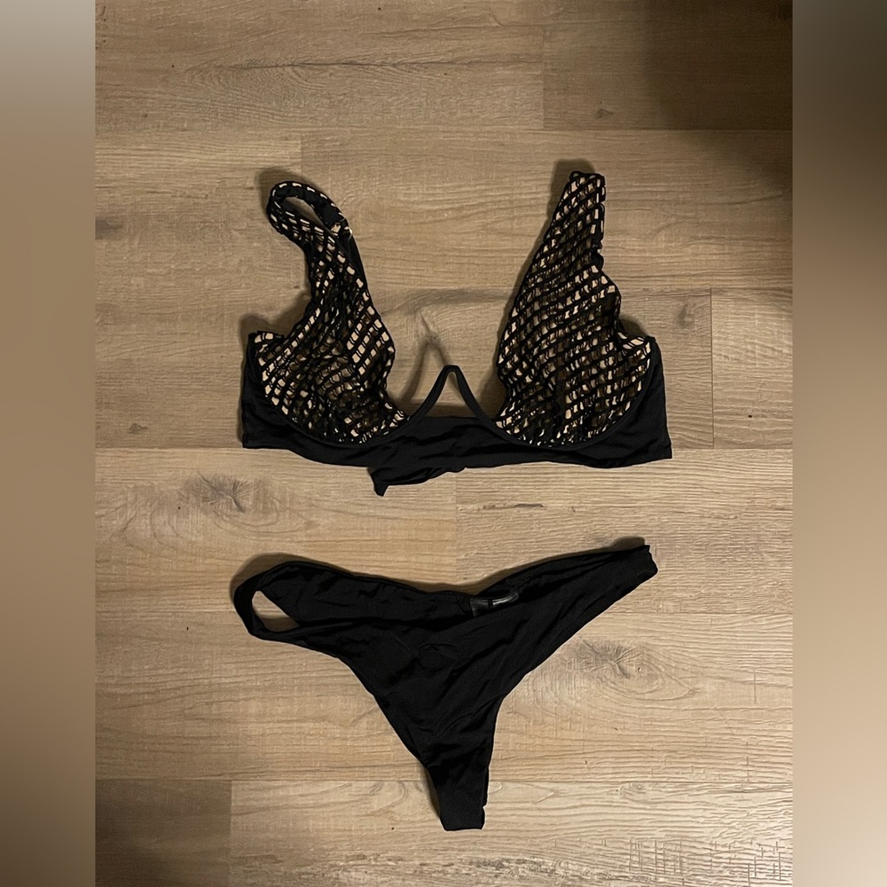 XL beach bunny underwire bikini and bottoms